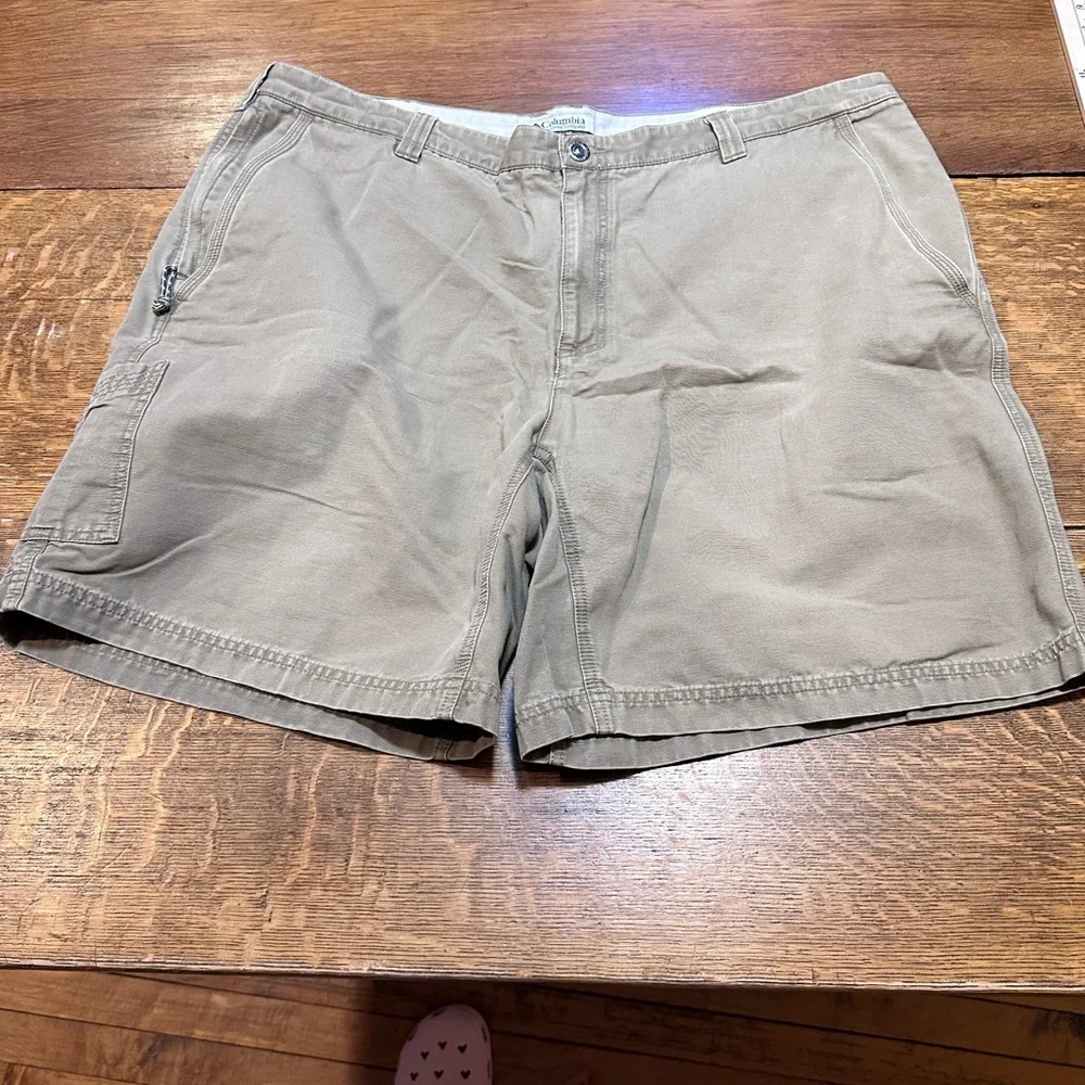 Columbia men’s sz 44 cotton shorts outdoor rugged pockets cargo